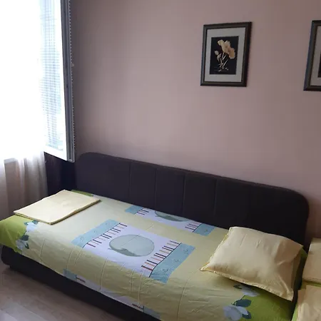 Apartament самостоятелен на брега на морето